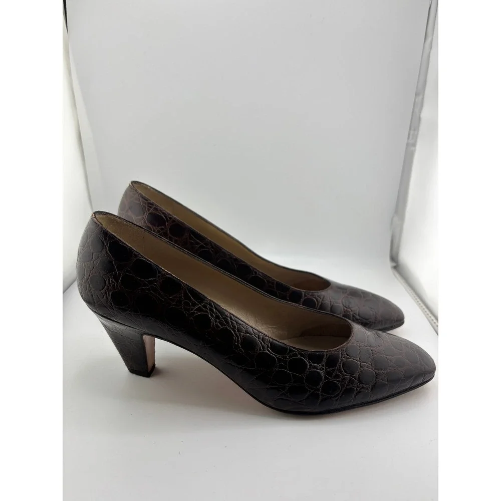 Salvatore Ferragamo Brown Croc Embossed Leather Pumps Heels DE 9237 10 B Italy